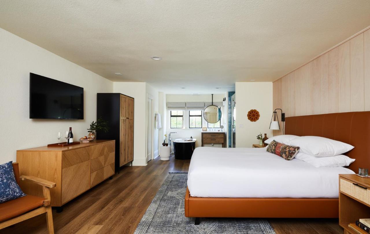 The Stavrand Hotel Guerneville Exterior photo